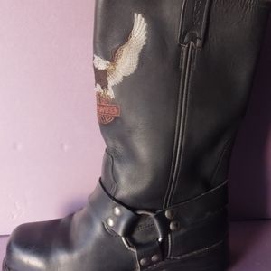 Black leather Harley Davison boots